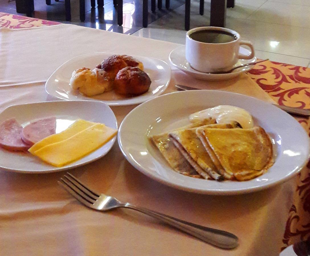 Otel Issyk-Kul 카라콜 외부 사진